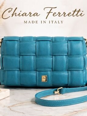 Chiara Ferretti Italian Woven Leather Crossbody Bag Turquoise Gold Hardware